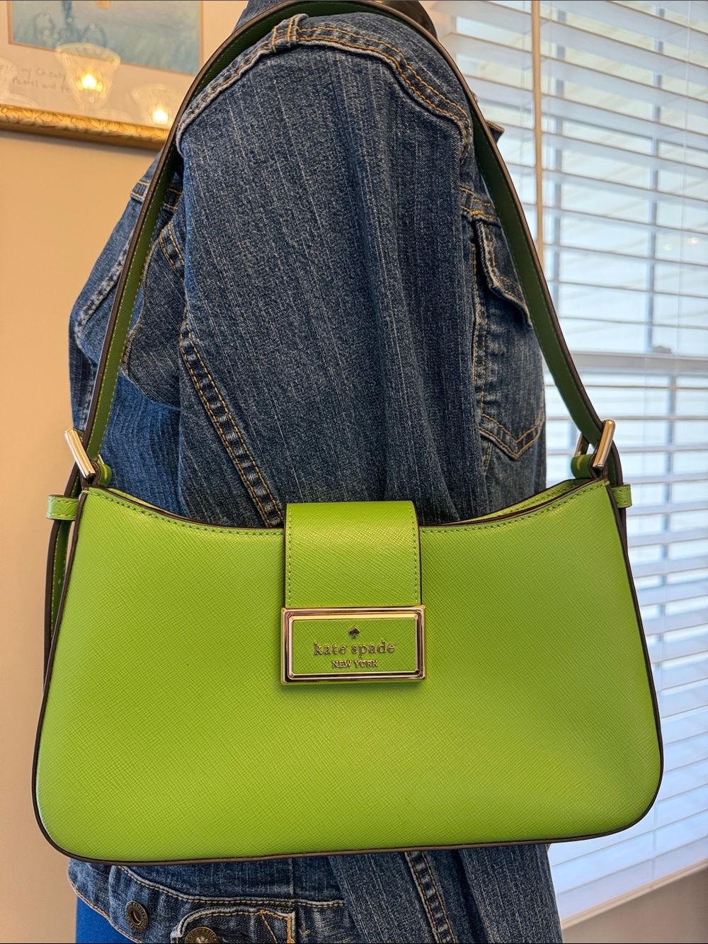 Kate Spade Reegan small shoulder bag in Turtle Green, like new